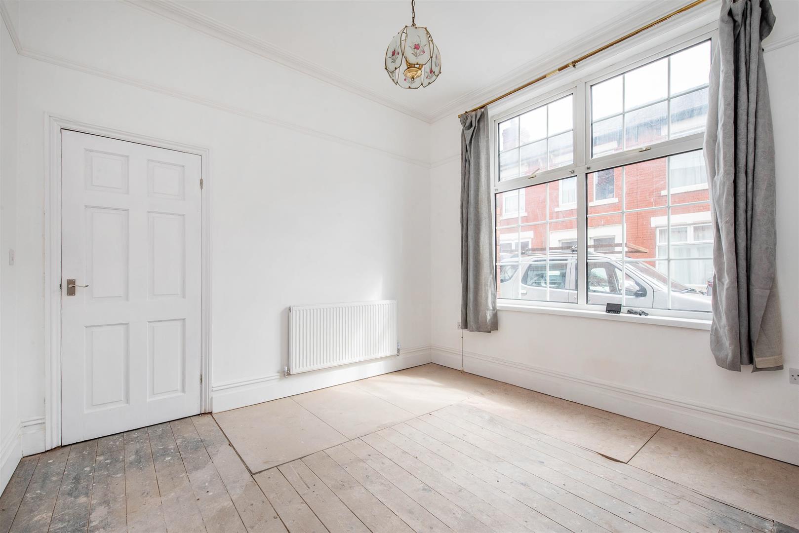 3 bed property in Shelley Road, Preston